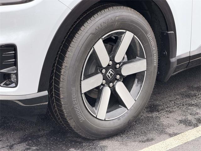 new 2026 Honda Prologue car, priced at $55,995