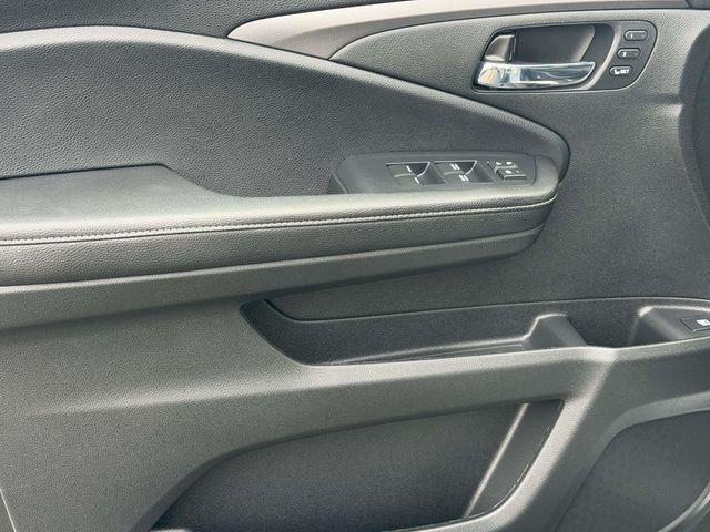 used 2025 Honda Ridgeline car, priced at $37,982