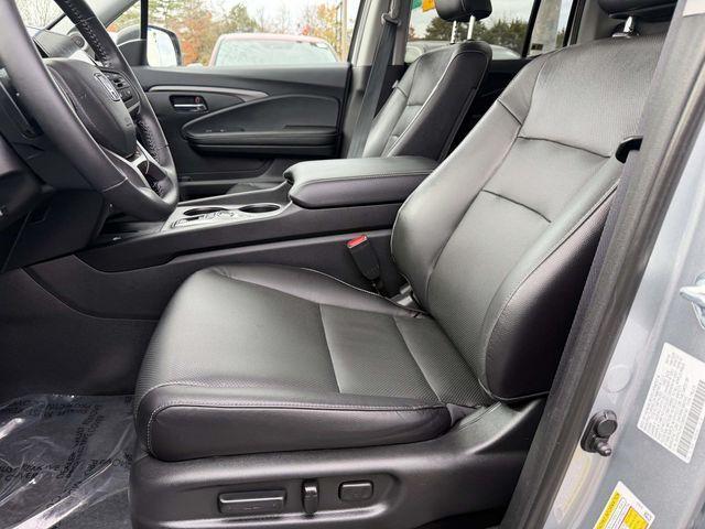 used 2025 Honda Ridgeline car, priced at $37,982