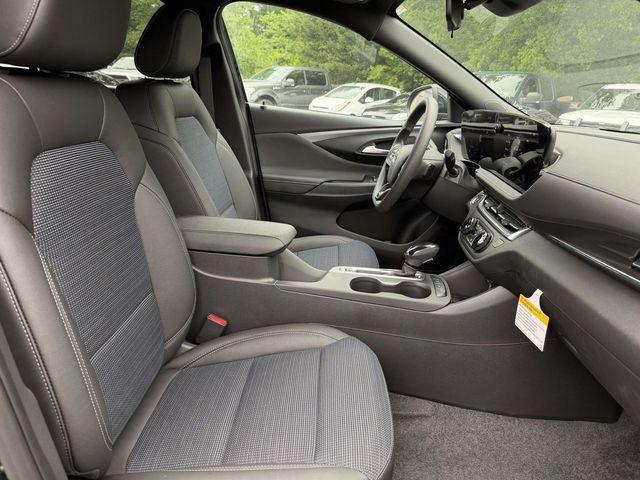 new 2026 Buick Envista car, priced at $25,669