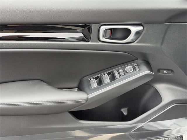 new 2026 Honda Civic Hybrid car, priced at $33,945