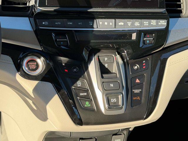 new 2026 Honda Odyssey car, priced at $50,385