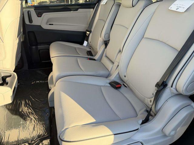 new 2026 Honda Odyssey car, priced at $50,385