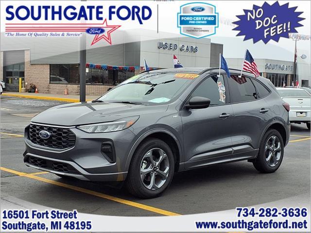 used 2023 Ford Escape car, priced at $24,216