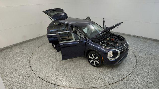 new 2025 Mitsubishi Outlander car, priced at $38,455