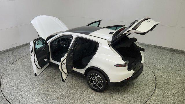 new 2025 Alfa Romeo Tonale car, priced at $43,185