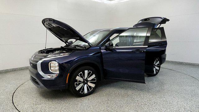 new 2025 Mitsubishi Outlander car, priced at $43,100