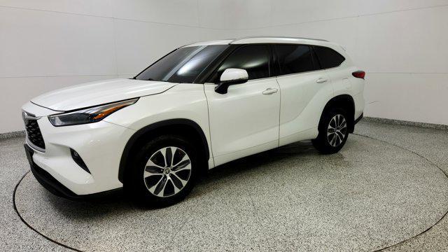 used 2022 Toyota Highlander car, priced at $29,928