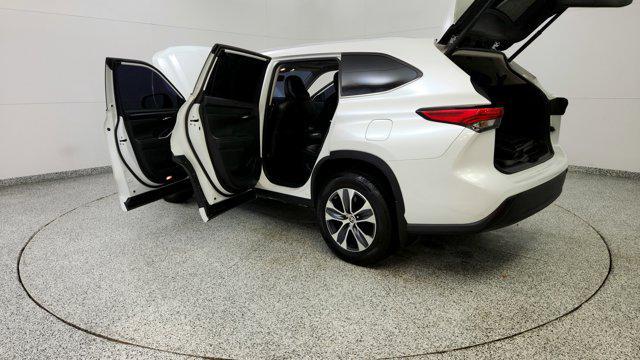 used 2022 Toyota Highlander car, priced at $29,928