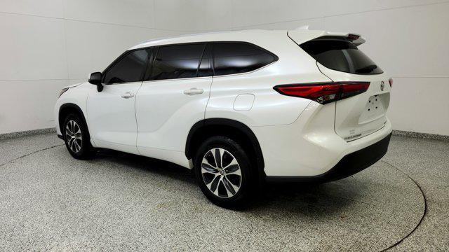 used 2022 Toyota Highlander car, priced at $29,928