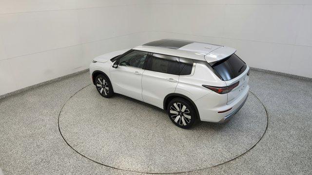 new 2025 Mitsubishi Outlander car, priced at $43,695