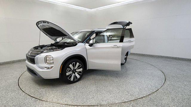 new 2025 Mitsubishi Outlander car, priced at $43,695