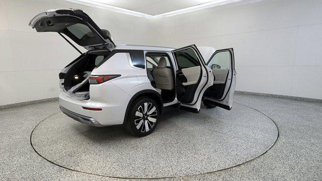 new 2025 Mitsubishi Outlander car, priced at $43,695