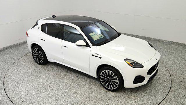 new 2025 Maserati Grecale car, priced at $89,805