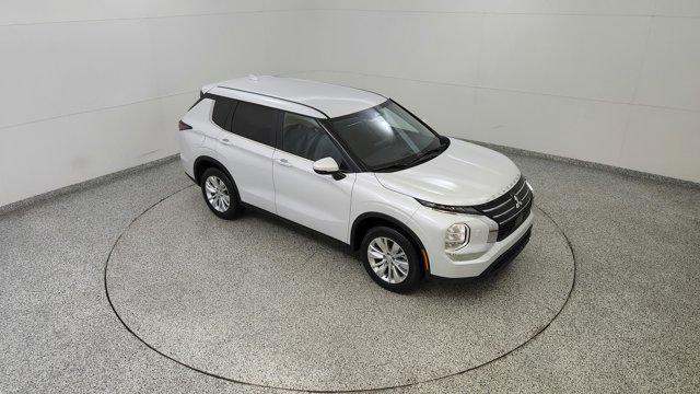 new 2025 Mitsubishi Outlander car, priced at $35,175