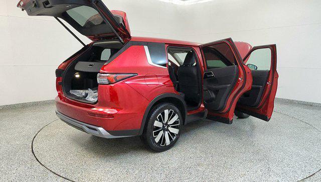 new 2025 Mitsubishi Outlander car, priced at $37,470
