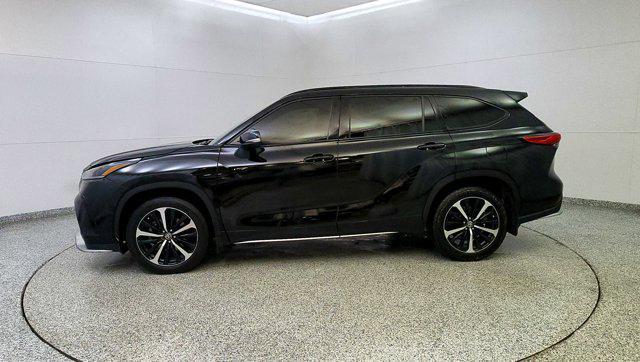 used 2021 Toyota Highlander car, priced at $28,841