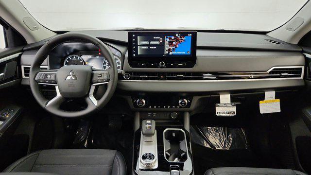 new 2025 Mitsubishi Outlander car, priced at $35,175