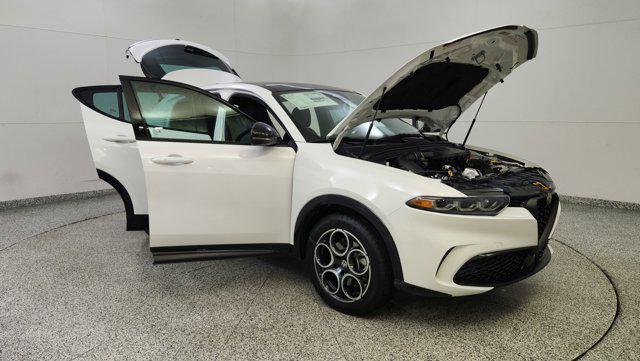 new 2025 Alfa Romeo Tonale car, priced at $43,185