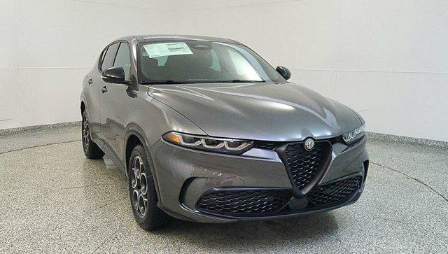 new 2025 Alfa Romeo Tonale car, priced at $40,625