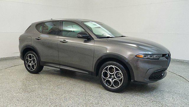 new 2025 Alfa Romeo Tonale car, priced at $40,625