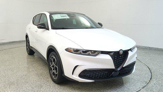 new 2025 Alfa Romeo Tonale car, priced at $39,930