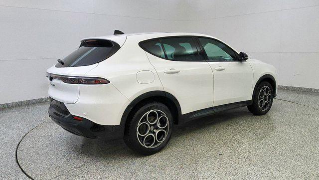 new 2025 Alfa Romeo Tonale car, priced at $43,185