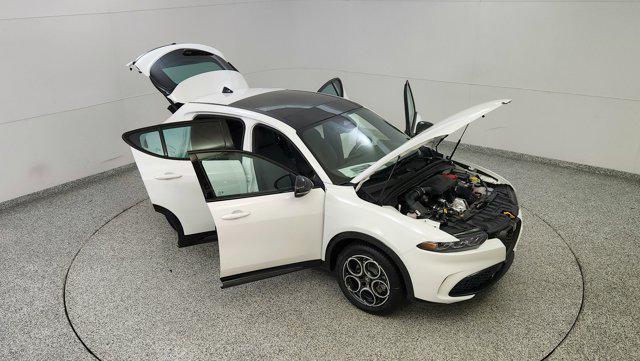 new 2025 Alfa Romeo Tonale car, priced at $43,185