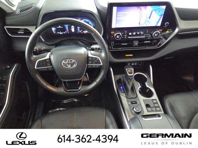 used 2023 Toyota Highlander car, priced at $42,412