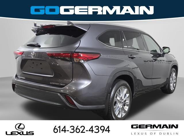 used 2023 Toyota Highlander car, priced at $42,412