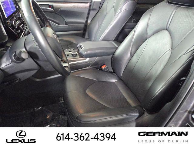 used 2023 Toyota Highlander car, priced at $42,412