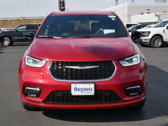 new 2026 Chrysler Pacifica car, priced at $46,961