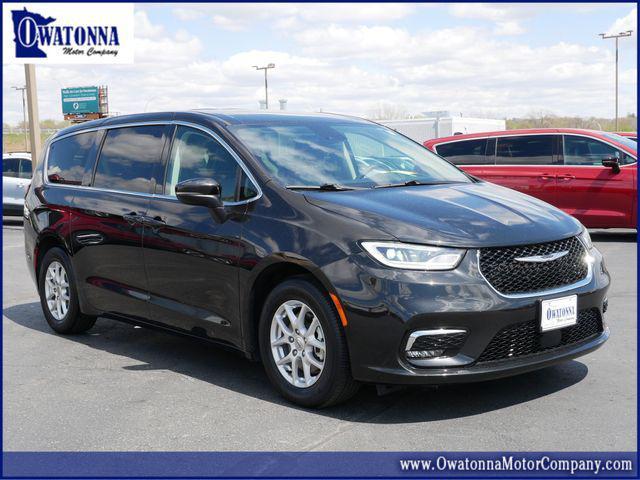 used 2023 Chrysler Pacifica car, priced at $23,999