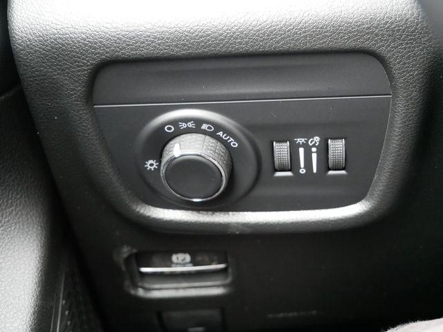 new 2026 Jeep Grand Cherokee car, priced at $38,921
