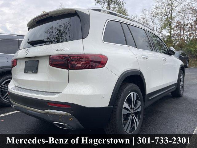 new 2025 Mercedes-Benz GLB 250 car