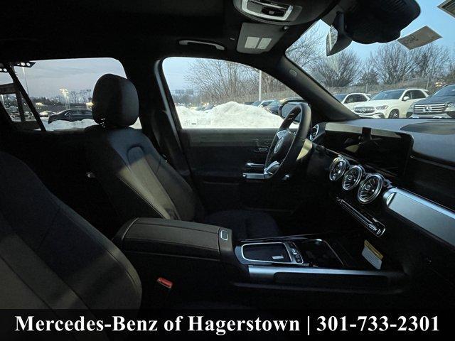 new 2026 Mercedes-Benz GLB 250 car