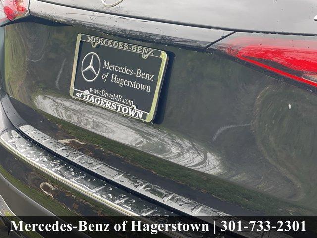 new 2026 Mercedes-Benz GLC 300 car