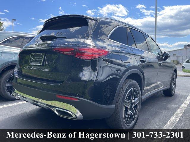 new 2026 Mercedes-Benz GLC 300 car
