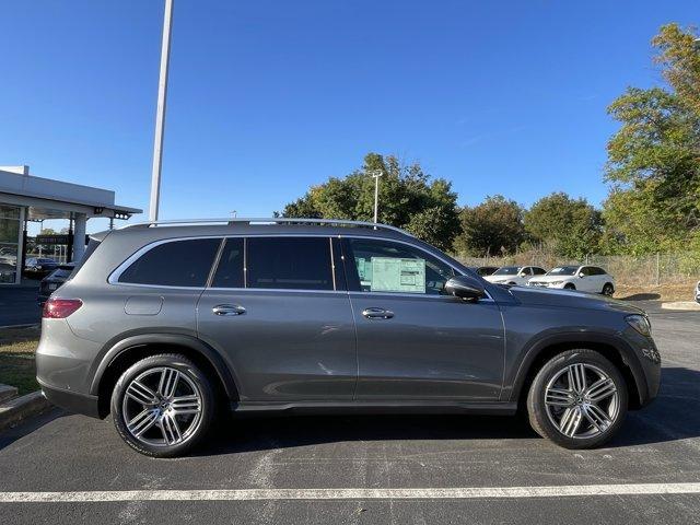 new 2025 Mercedes-Benz GLS 450 car