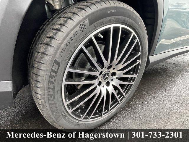 new 2026 Mercedes-Benz GLC 300 car