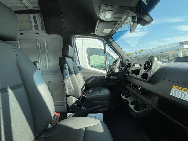 new 2025 Mercedes-Benz Sprinter 2500 car