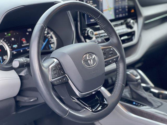 used 2021 Toyota Highlander Hybrid car, priced at $36,788