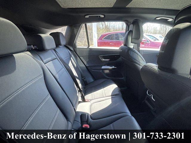 new 2026 Mercedes-Benz GLC 300 car