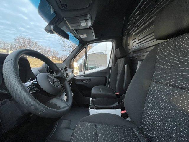 new 2025 Mercedes-Benz Sprinter 2500 car