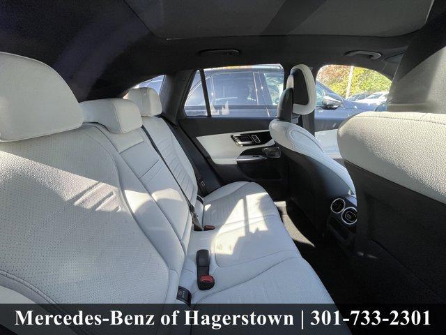 new 2026 Mercedes-Benz GLC 300 car