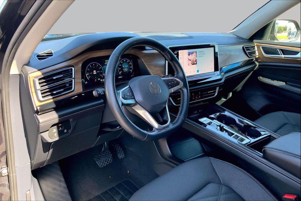 used 2024 Volkswagen Atlas car, priced at $27,720