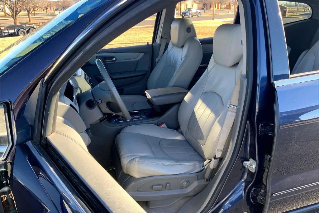 used 2015 Chevrolet Traverse car, priced at $8,996