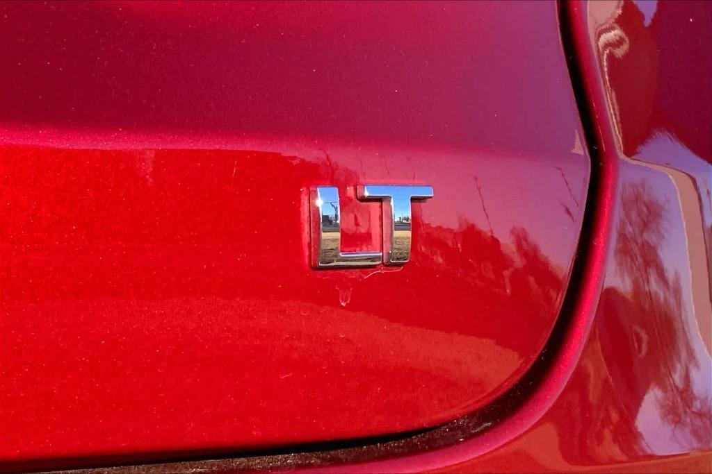 used 2025 Chevrolet Trax car, priced at $22,344