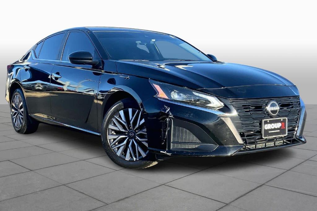 used 2023 Nissan Altima car, priced at $21,589
