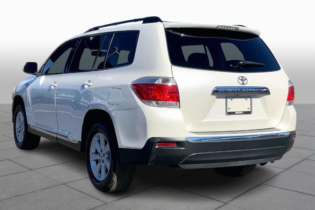 used 2013 Toyota Highlander car, priced at $12,900